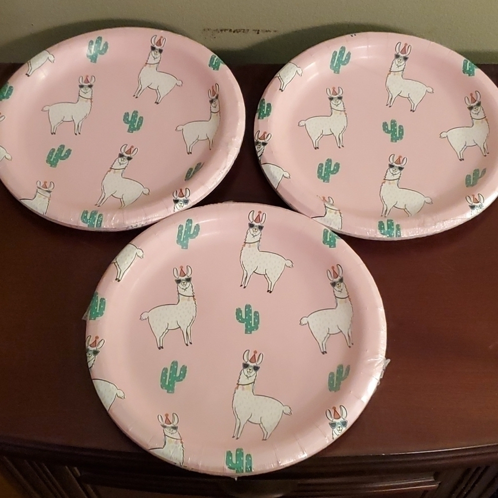 Spritz Llama Dessert Paper Plates 3 Packs New